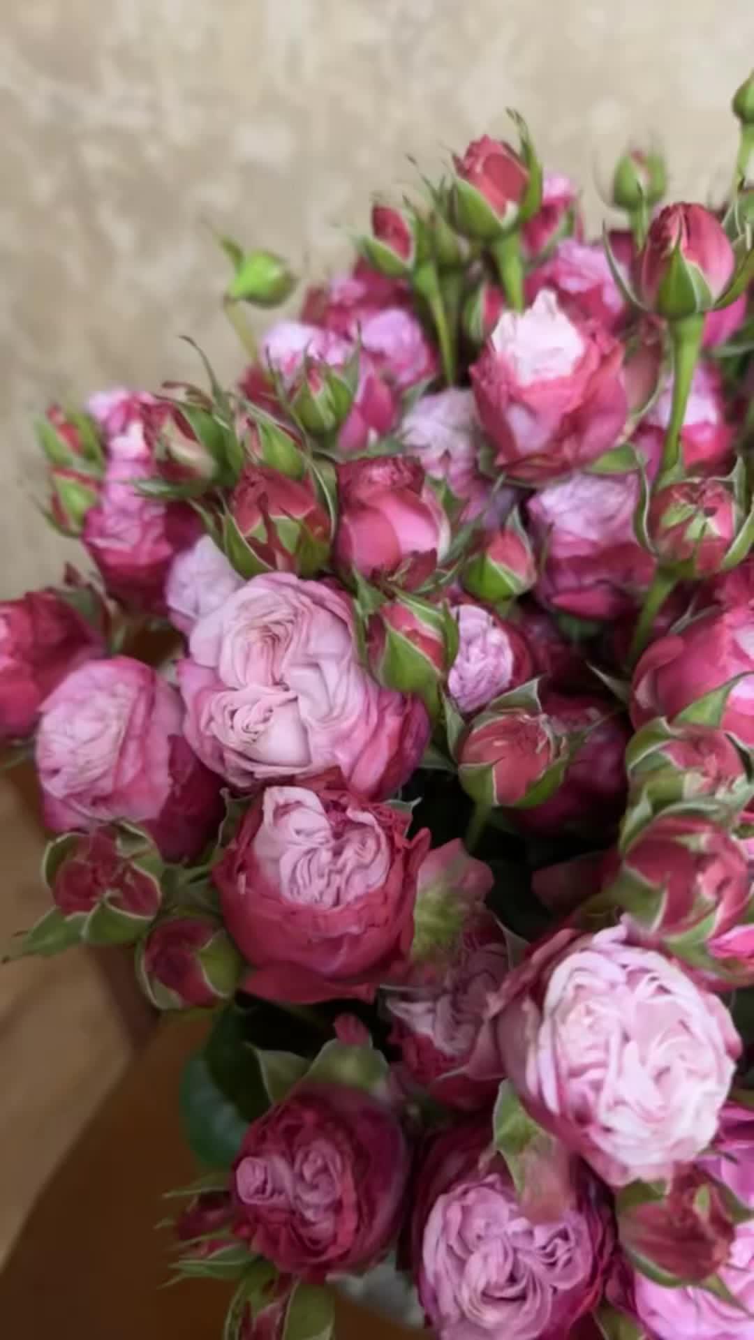 Mirror Faint Sphere workshop space where corporate flower arrangements are designed and prepared for business delivery